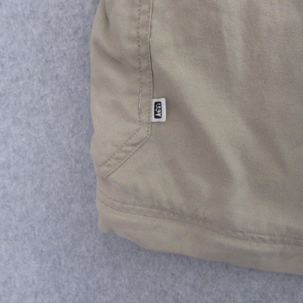 REI Mens Cargo Shorts 36 x 7 Long Beige Hikng Outdoor Pocket‎ Casual - Picture 3 of 9